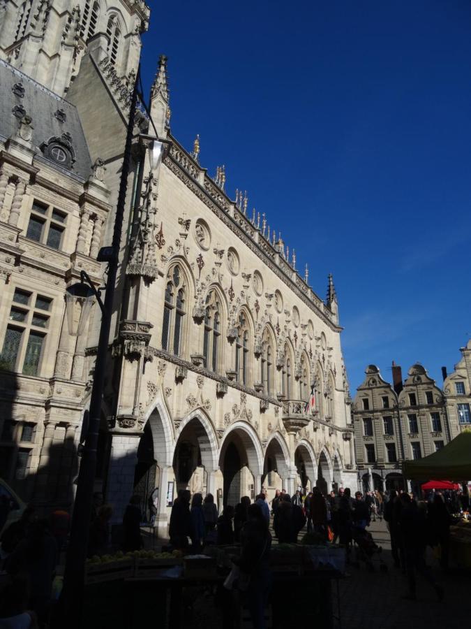Appart Pop 1 Centre Ville Calme Avec Parking Arras Exterior photo